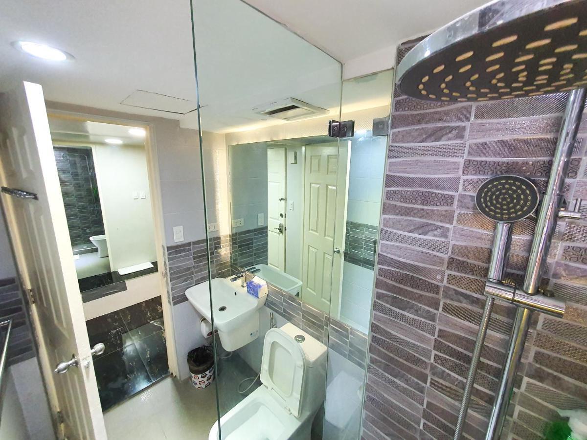 Burgundy Mckinley Place Service Apartment Μανίλα Εξωτερικό φωτογραφία