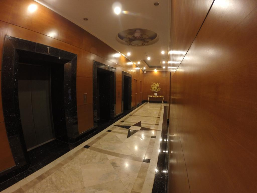 Burgundy Mckinley Place Service Apartment Μανίλα Εξωτερικό φωτογραφία