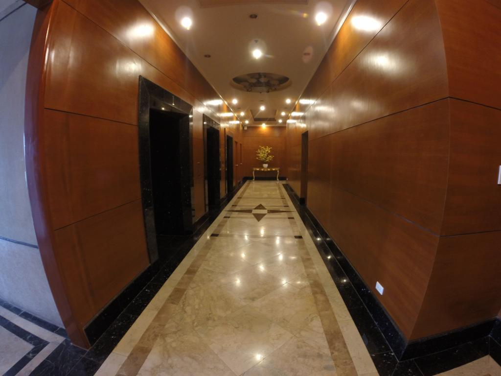 Burgundy Mckinley Place Service Apartment Μανίλα Εξωτερικό φωτογραφία